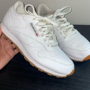 Classic Reeboks Kids 6 = Women’s 8